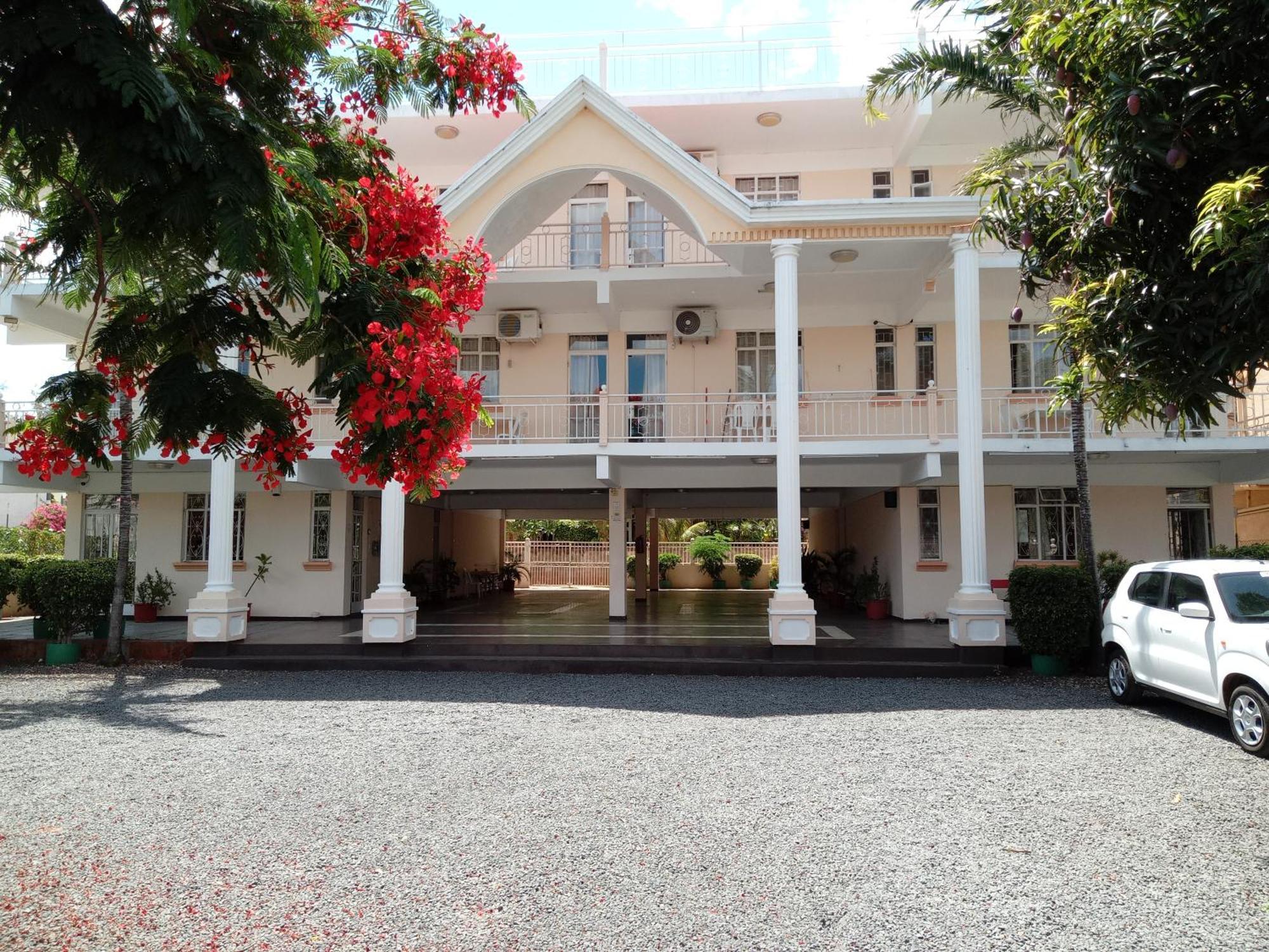Alpha Villa Flic en Flac Экстерьер фото